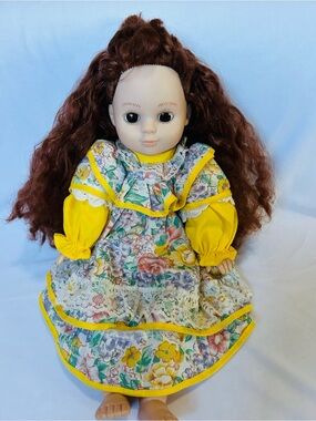 Vintage 1992 Doll floral dress cute